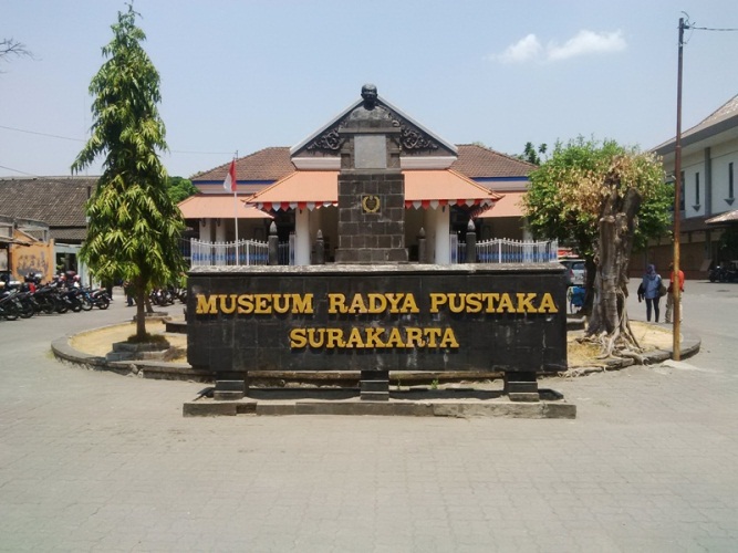 GN/Istimewa Museum tertua di Indonesia Radya Pustaka tutup.