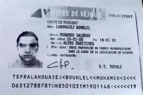 GN/Istimewa Fotokopi kartu tanda penduduk Mohamed Lahouaiej Bouhlel, pelaku teror truk beramunisi di kota Nice, Prancis. 