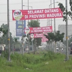 GN/Istimewa Spanduk aspirasi terkait Provinsi Madura.