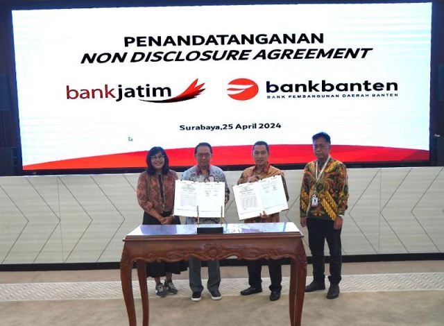 Penandatanganan Non Disclosure Agreement (NDA) antara Bank Jatim dan Bank Banten.
