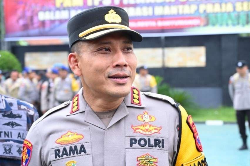 Kapolresta Banyuwangi Kombes Rama Samtama Putra