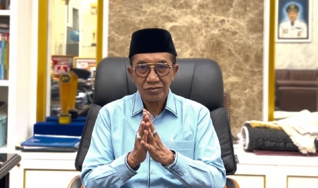 Bupati Pamekasan, KH. Kholilurrahman,