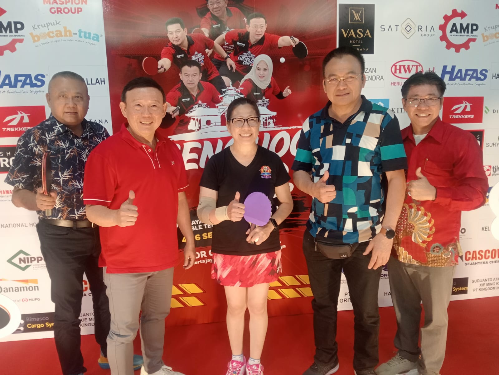 Ling Ling (tengah) Jumat besok siap berlaga di Cheng Hoo Cup 2.